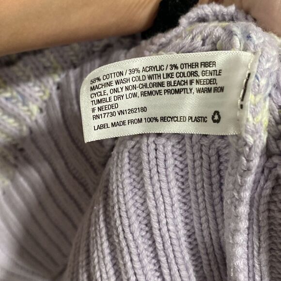 Universal thread oversized lavender sweater size medium - Picture 4 of 5